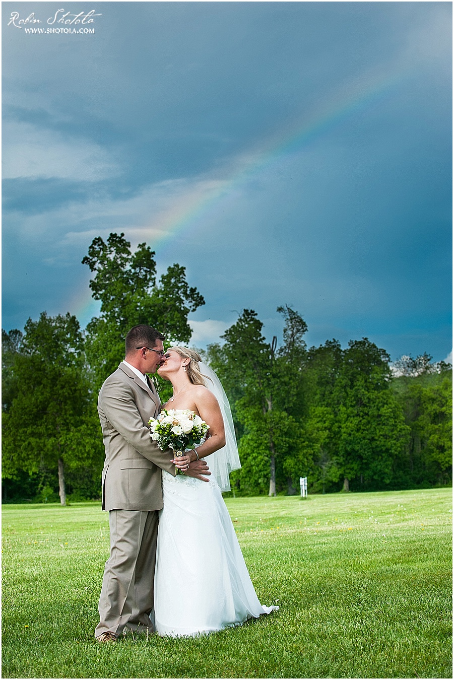 Union Mills Homestead, Westminster Maryland: Jenilyn & Michael #UnionMillHomesteadWedding #WestminsterMarylandWedding #CountryWedding #OutdoorWedding #PoliceOfficerWedding #Nurse