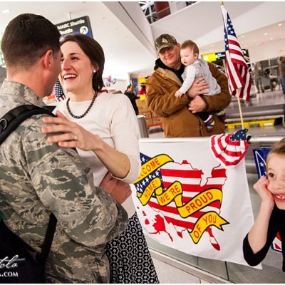 Welcome Home Daddy! – Military Homecoming